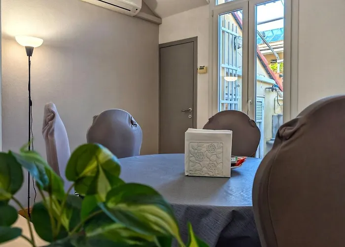 Apartman La Mansarda Di Tommy, Nido Accogliente