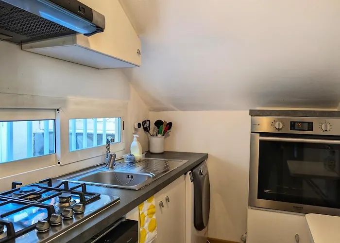 Apartman La Mansarda Di Tommy, Nido Accogliente Genova